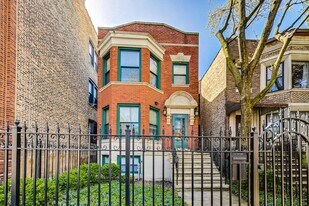 2529 W Thomas St in Chicago, IL - Building Photo