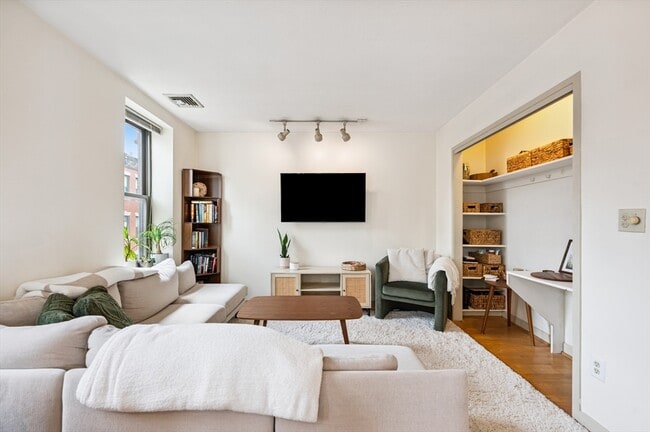 property at 5 Grove St