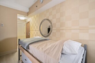 530 Lexington Ave in New York, NY - Building Photo - Building Photo