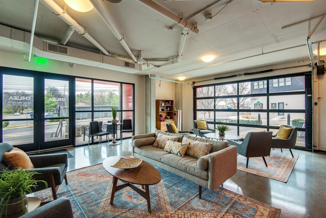 1900 12th Ave S in Nashville, TN - Building Photo