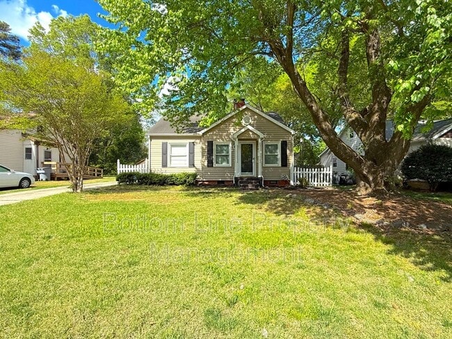 property at 2417 Bay St