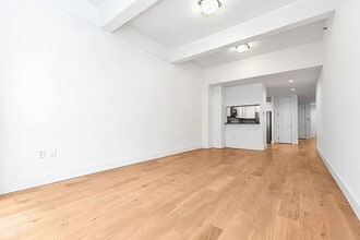 50 Murray St, Unit 444 in New York, NY - Building Photo - Building Photo