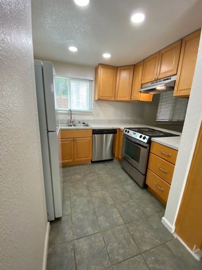 property at 118 Raleigh Dr