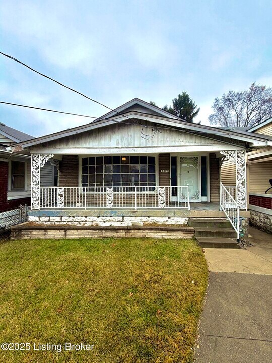 3317 Dumesnil St in Louisville, KY - Building Photo