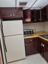 3750 Inverrary Dr, Unit 2C in Lauderhill, FL - Building Photo - Building Photo