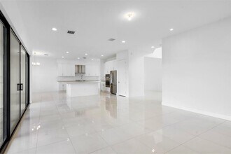 8551 Swinley Frst Wy in Boca Raton, FL - Building Photo - Building Photo