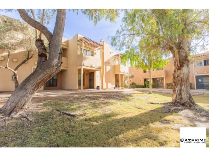 1425 E Desert Cove Ave in Phoenix, AZ - Building Photo