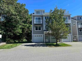 42 Walnut St in Old Orchard Beach, ME - Building Photo
