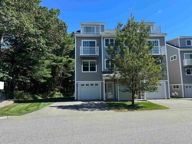 property at 42 Walnut St