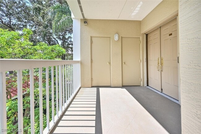 6549 Marissa Loop in Naples, FL - Foto de edificio - Building Photo