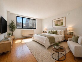 323 W 96th St, Unit 210 in New York, NY - Building Photo