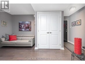 314 Central Park Dr in Ottawa, ON - Building Photo - Building Photo