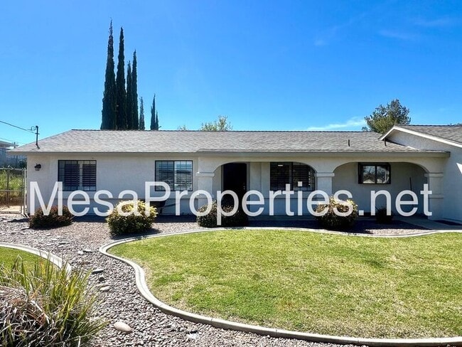 18387 Seaforth St in Hesperia, CA - Building Photo - Building Photo