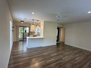 400 S Flower St in Orange, CA - Building Photo - Building Photo