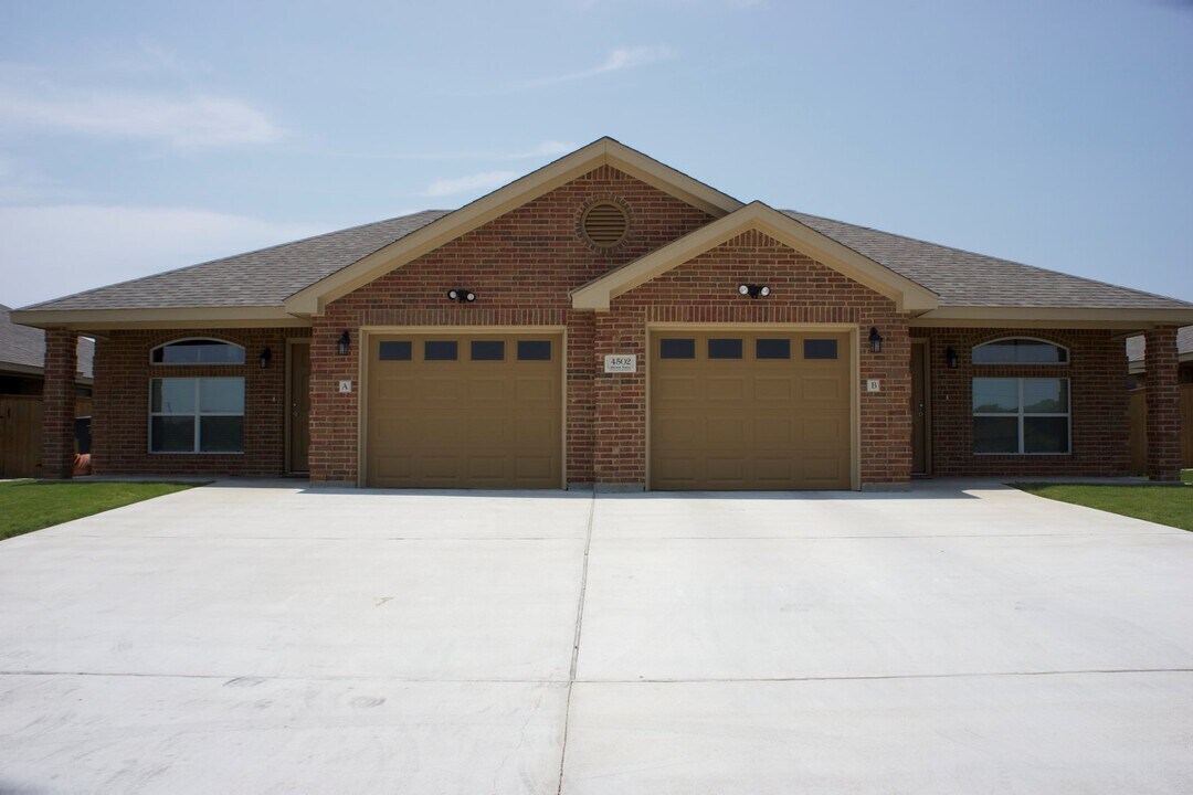4502 Passion Flower Loop in Killeen, TX - Building Photo