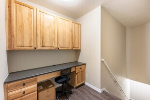 15460 Canyon Gulch Ln in Englewood, CO - Building Photo