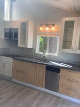 140 Mendocino Pl in Ukiah, CA - Foto de edificio - Building Photo