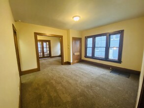 3003 6th St SW, Unit 3003 in Canton, OH - Foto de edificio - Building Photo