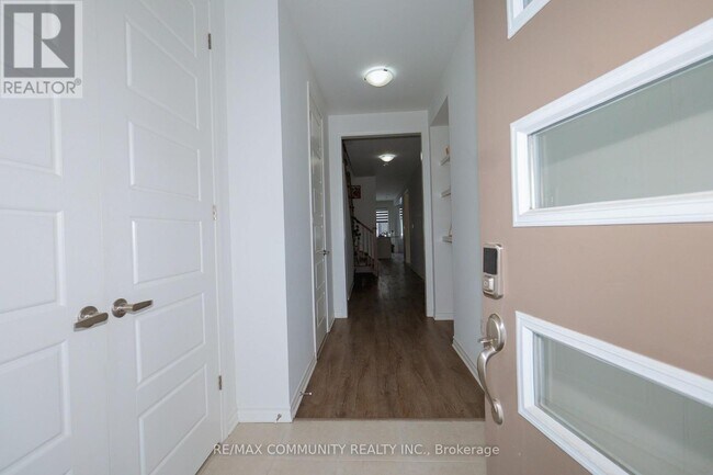 3094 Sideline 16 in Pickering, ON - Building Photo - Building Photo