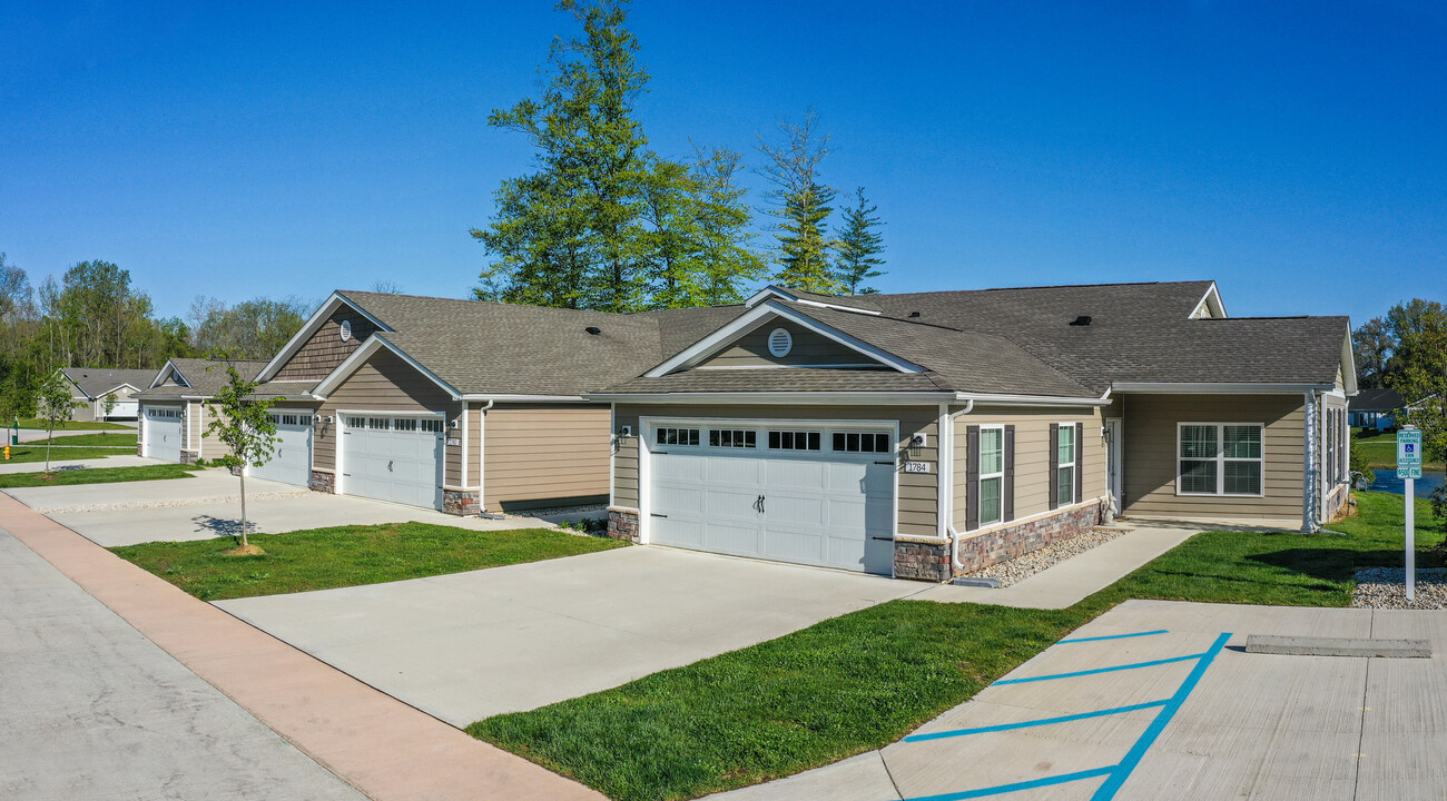 Redwood Reynoldsburg in Reynoldsburg, OH - Foto de edificio