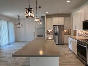 8792 Antarus Dr in Wellington, FL - Foto de edificio - Building Photo