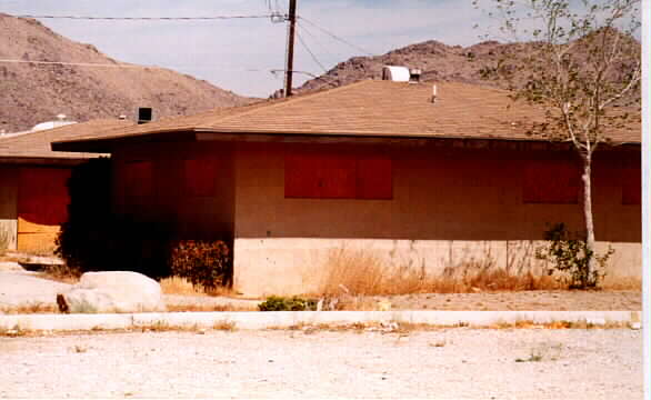 15510 Tonekai Rd in Apple Valley, CA - Foto de edificio - Building Photo