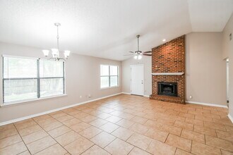 8618 Collins Ridge Blvd S in Jacksonville, FL - Building Photo - Building Photo