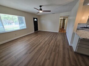 2921 Sunset Rd in Apopka, FL - Building Photo - Building Photo