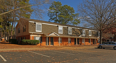 Spring Lake in Columbia, SC - Foto de edificio - Building Photo