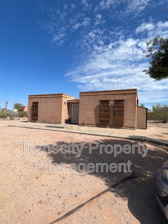 8432 E Mangun Rd in Mesa, AZ - Building Photo