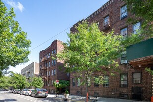 4115 51st St in Woodside, NY - Building Photo