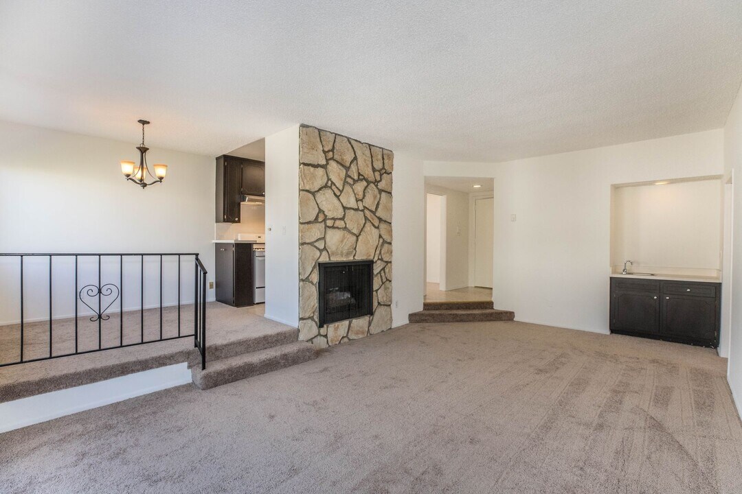 3336 Tilden Ave in Los Angeles, CA - Building Photo