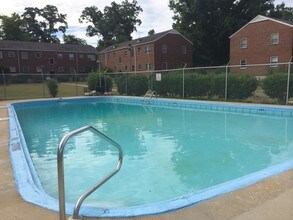 501 Milledge Rd, Unit 8C in Augusta, GA - Building Photo - Building Photo