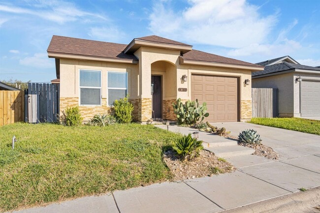 1013 Tesoro Run in Del Rio, TX - Building Photo - Building Photo