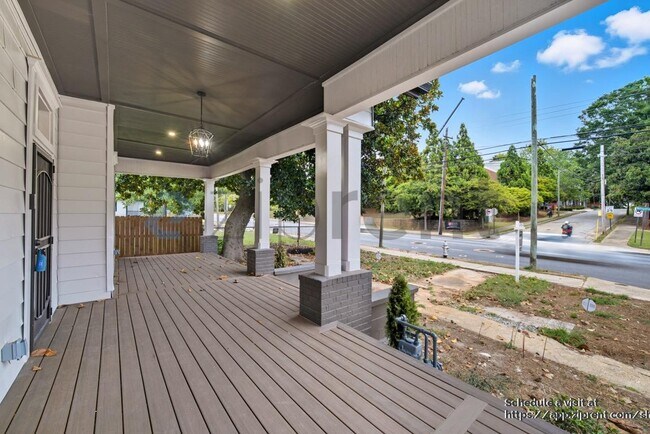981 Metropolitan Pkwy SW in Atlanta, GA - Building Photo - Building Photo