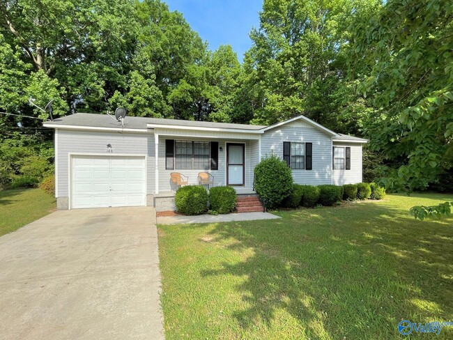 160 Guy Wilson Rd in Hazel Green, AL - Building Photo - Building Photo