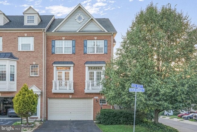 property at 12560 Royal Wolf Pl