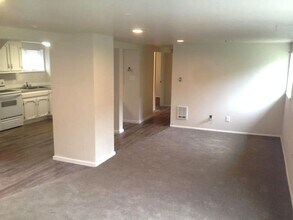 2246 NW 63rd St in Seattle, WA - Building Photo - Building Photo