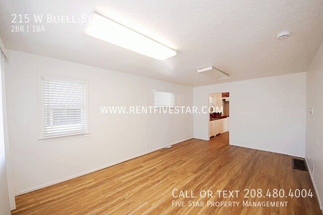 215 W Buell St in Pocatello, ID - Building Photo - Building Photo