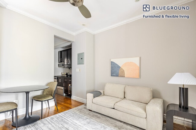 250 Mott St