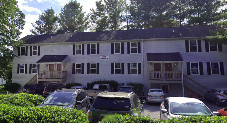 208 Wharton St in Blacksburg, VA - Building Photo