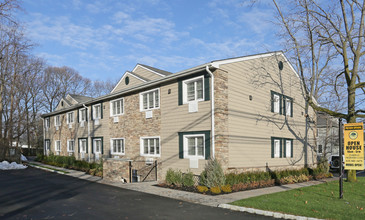 Fairfield At Islip Terrace in Islip Terrace, NY - Building Photo - Building Photo