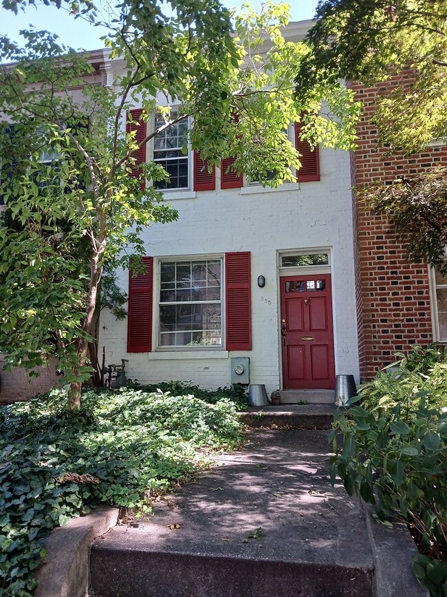 property at 955 25th St NW