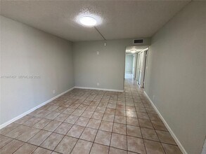 7921 NW 44th Ct in Coral Springs, FL - Building Photo - Building Photo