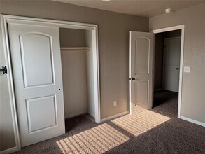 1003 Coconut Cove in Hutto, TX - Building Photo - Building Photo