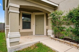 9104 Edmundsbury Dr in Austin, TX - Building Photo - Building Photo