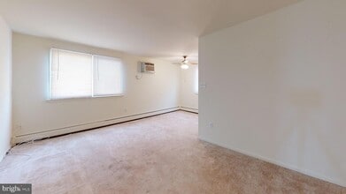 910 Fox Chase Rd, Unit 18 in Jenkintown, PA - Building Photo - Building Photo