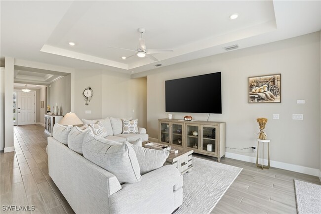 property at 11964 Molto Dr