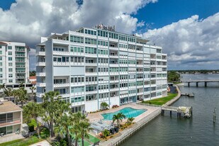 Brightwaters Tower of Snell Isle in St. Petersburg, FL - Building Photo