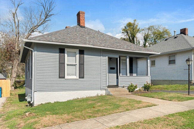 1319 Maple St in Shelbyville, KY - Building Photo - Building Photo